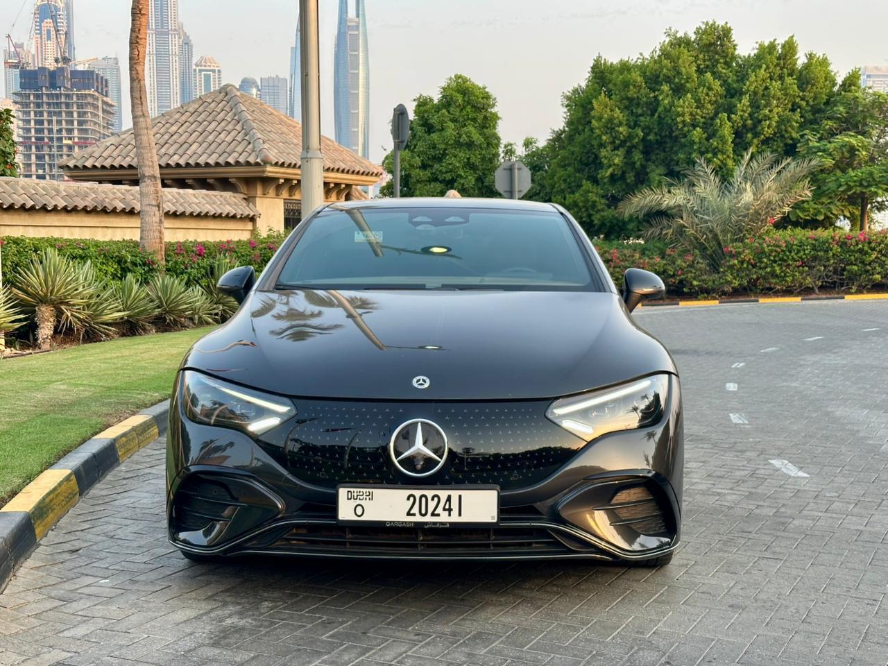Noir Mercedes Benz EQE 350+ 2024